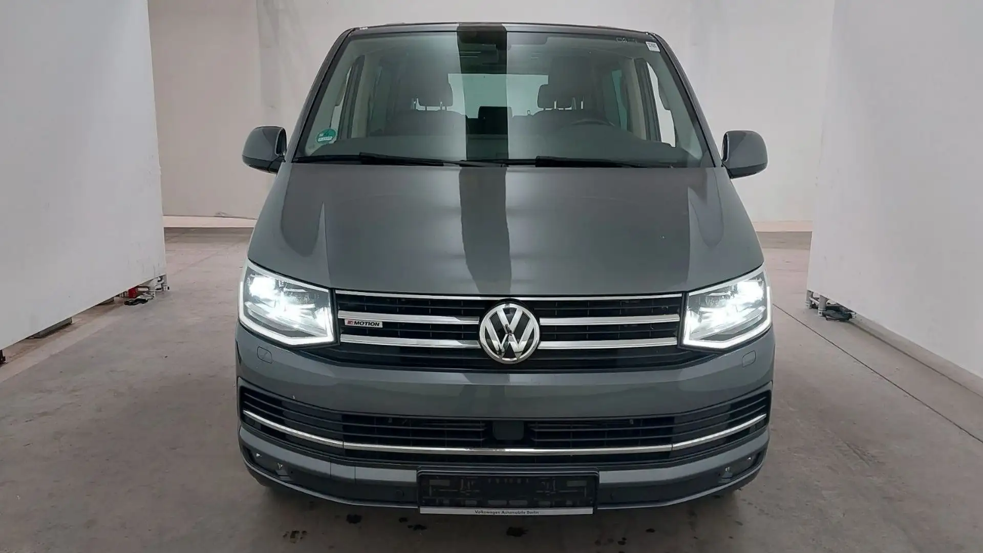 Volkswagen T6 Multivan Highline 4Motion Standh. Kamera Grau - 2