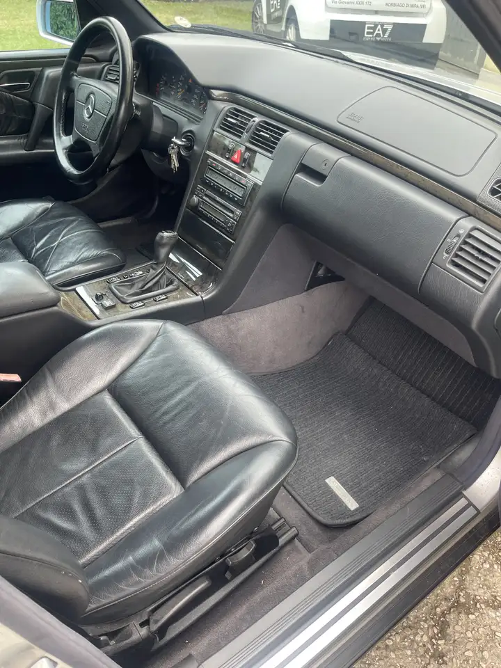 Mercedes-Benz E 200 SW Avantgarde, foto 3
