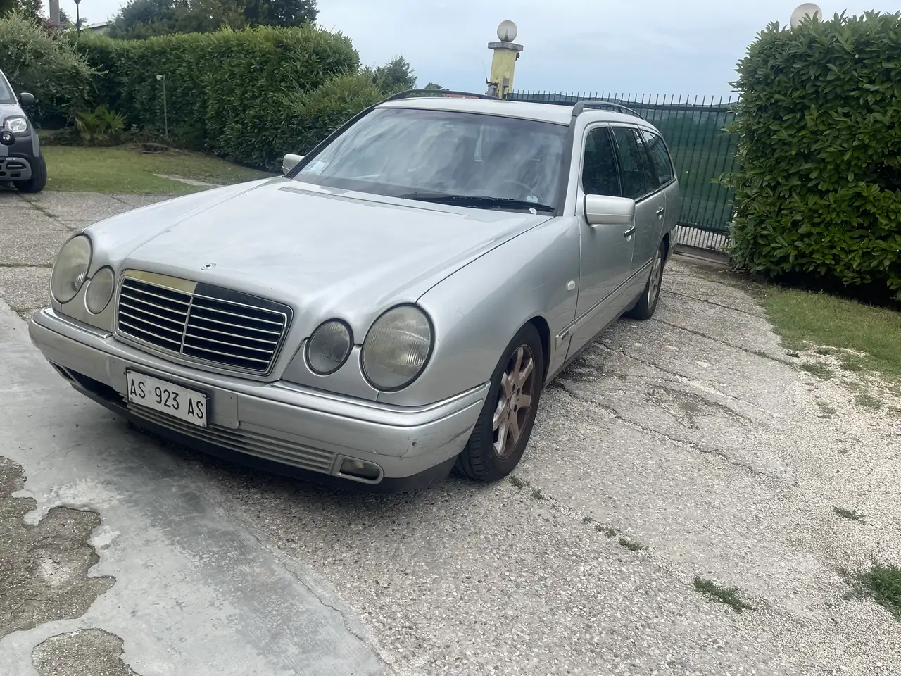 Mercedes-Benz E 200 SW Avantgarde, foto 2
