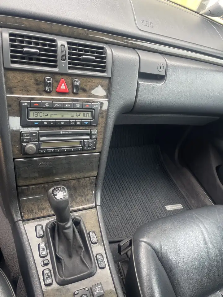 Mercedes-Benz E 200 SW Avantgarde, foto 8