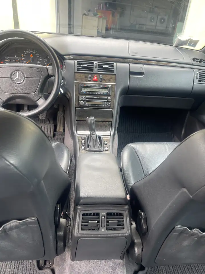 Mercedes-Benz E 200 SW Avantgarde, foto 7