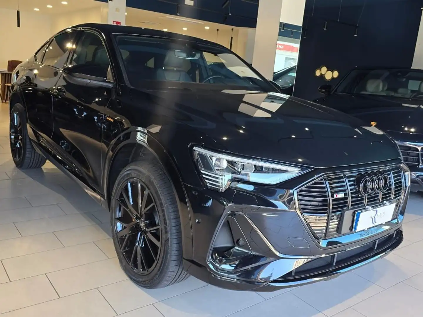 Audi e-tron e-tronSportback 55 S line Fast Edition quattro cvt Schwarz - 1