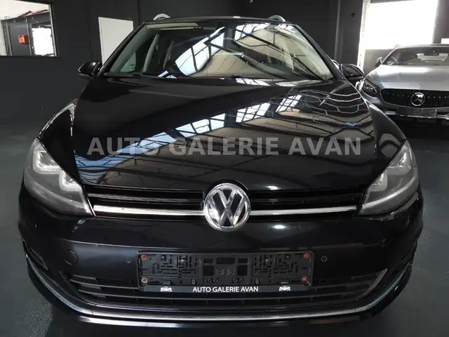 Volkswagen Golf view 6
