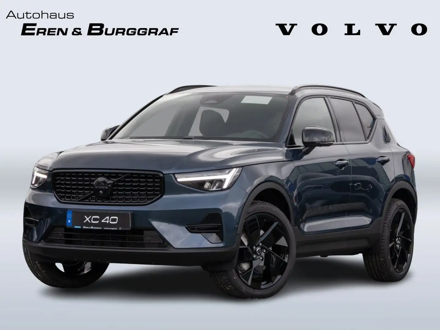 Volvo XC40 Plus Black Edition Bleu - 1