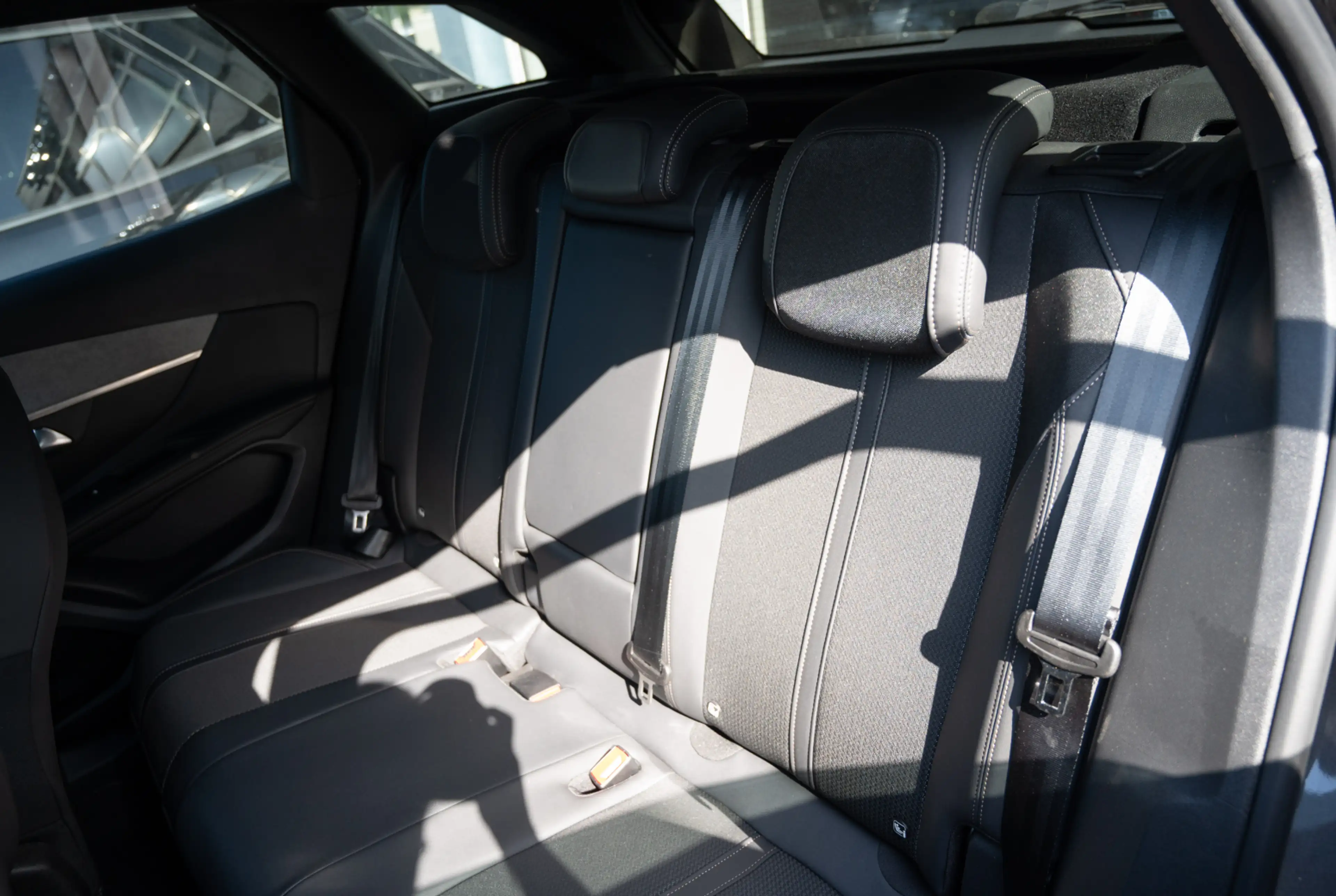 Peugeot 3008 GT 1.2 Hybrid 136 e-DSC6 *GW-TOP-DEAL* — photo 7