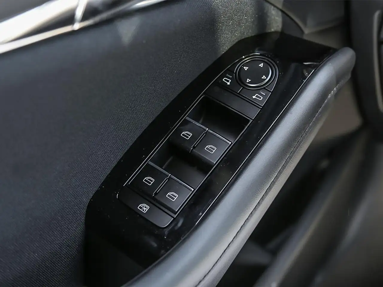 Mazda 3 снимка Mazda 3