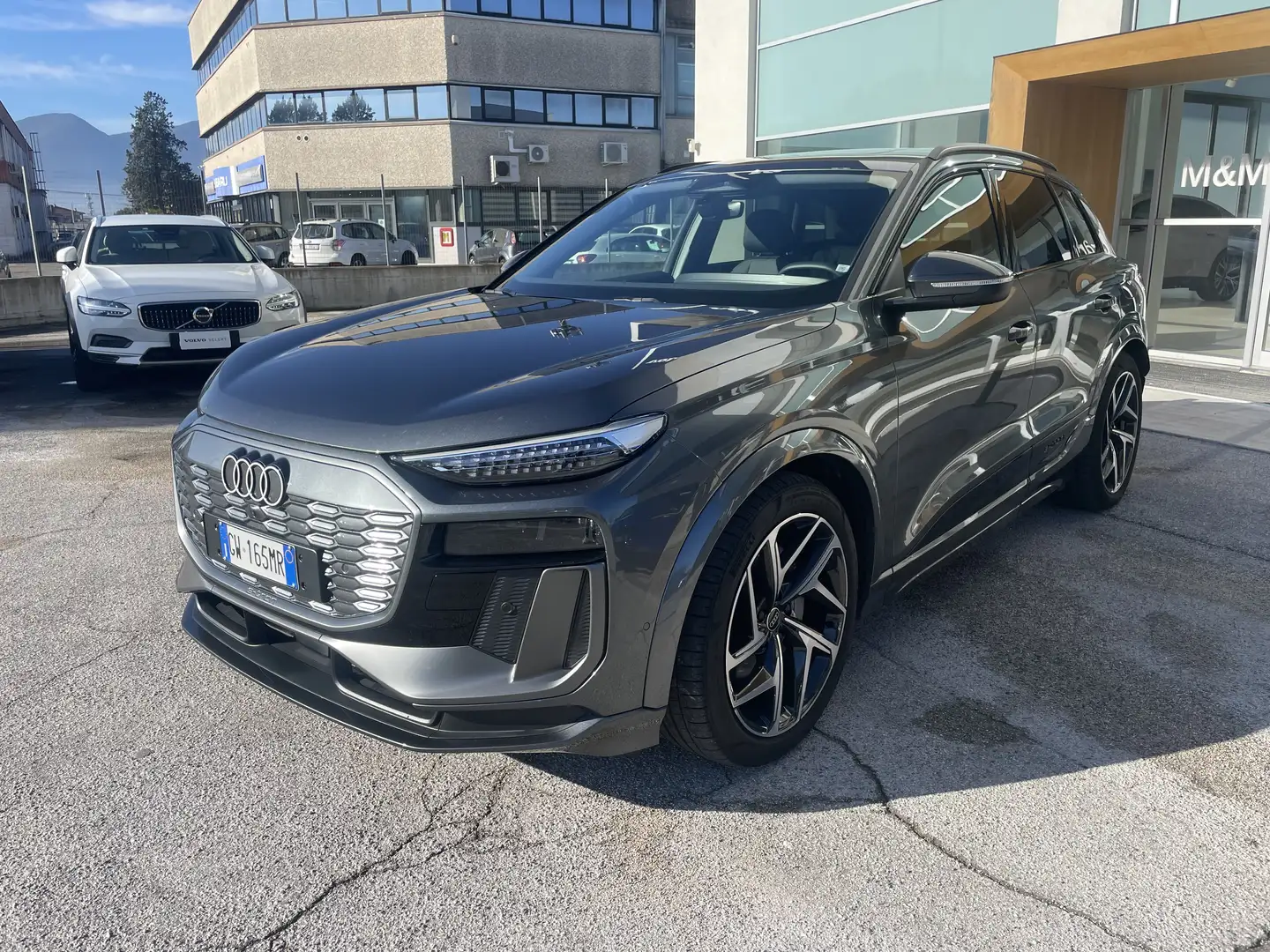 Audi Q6 e-tron Q6 e-tron S line edition quattro 387cv Gris - 1