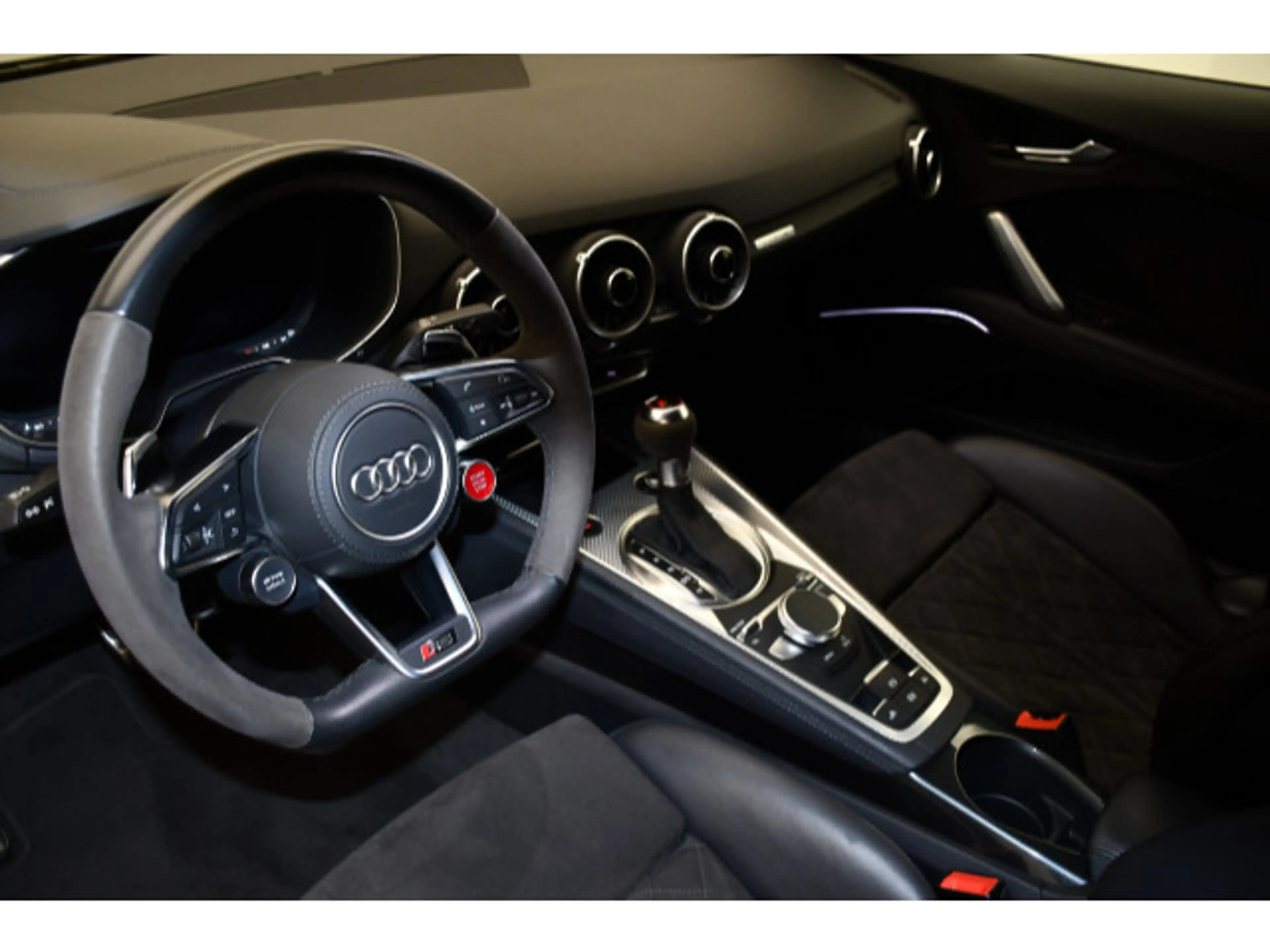 Audi TT RS 2.5 TFSI quattro S-tronic Rückfah — photo 4