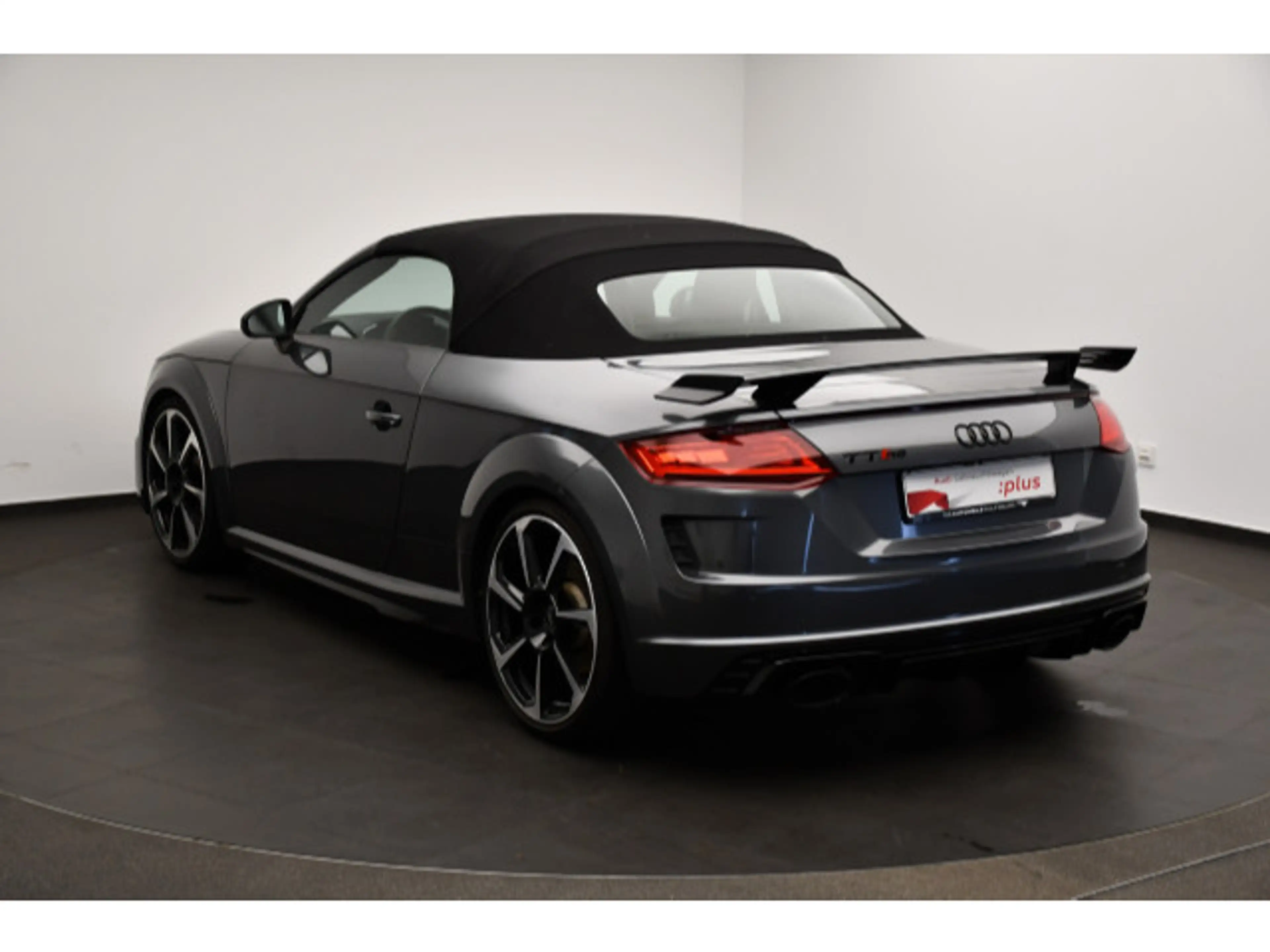 Audi TT RS 2.5 TFSI quattro S-tronic Rückfah — photo 14