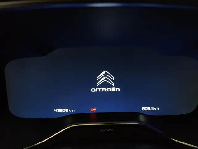 Citroen C5 Aircross view 11