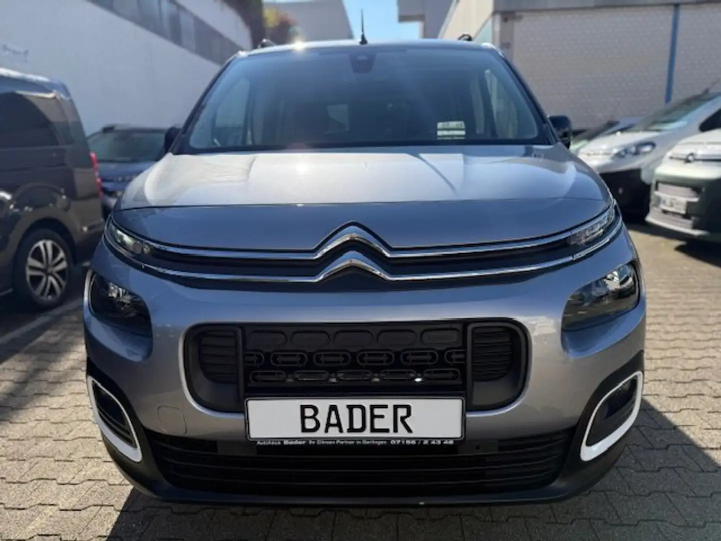 Citroen Berlingo Shine M 130 Puretech Automatik PANORAMADACH PDC Silber - 2
