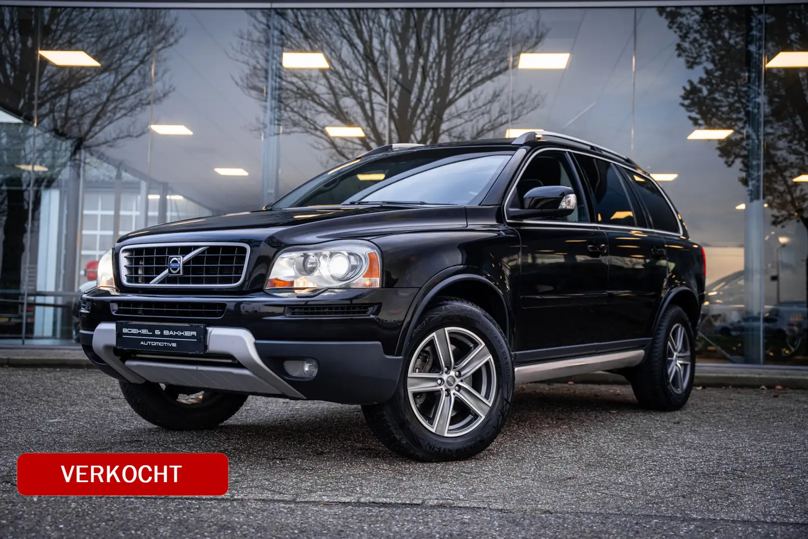 Volvo XC90 3.2 Sport ** Navigatie ** Schuifdak ** Trekhaak ** Schwarz - 1
