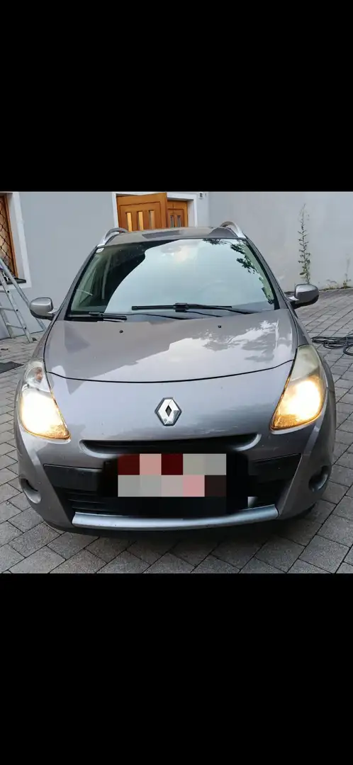 Renault Clio Clio Grandtour Exception 1,5 dCi DPF Exception Grau - 2