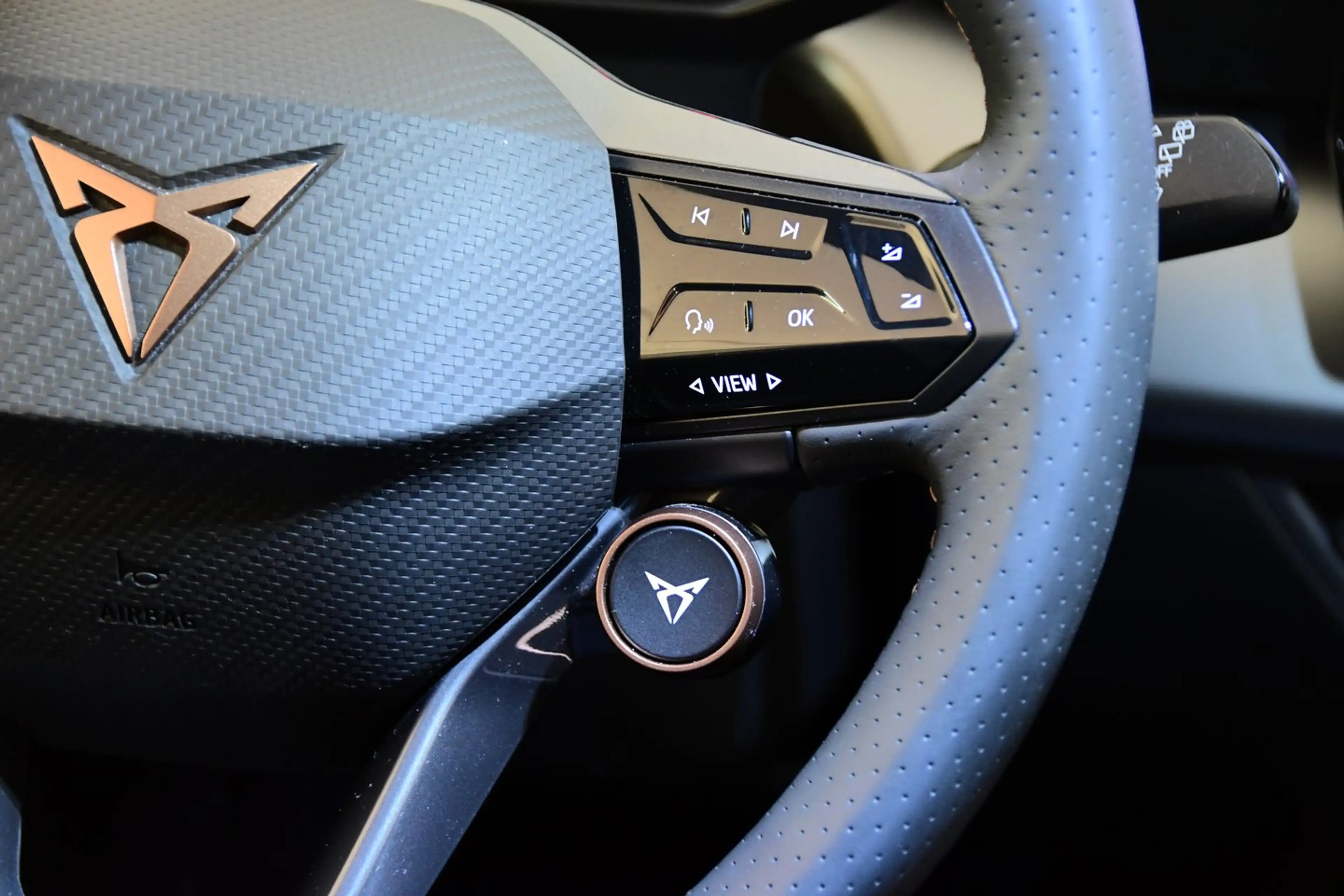 CUPRA Born 58/62 e-Boost 170kW/231PS — photo 11
