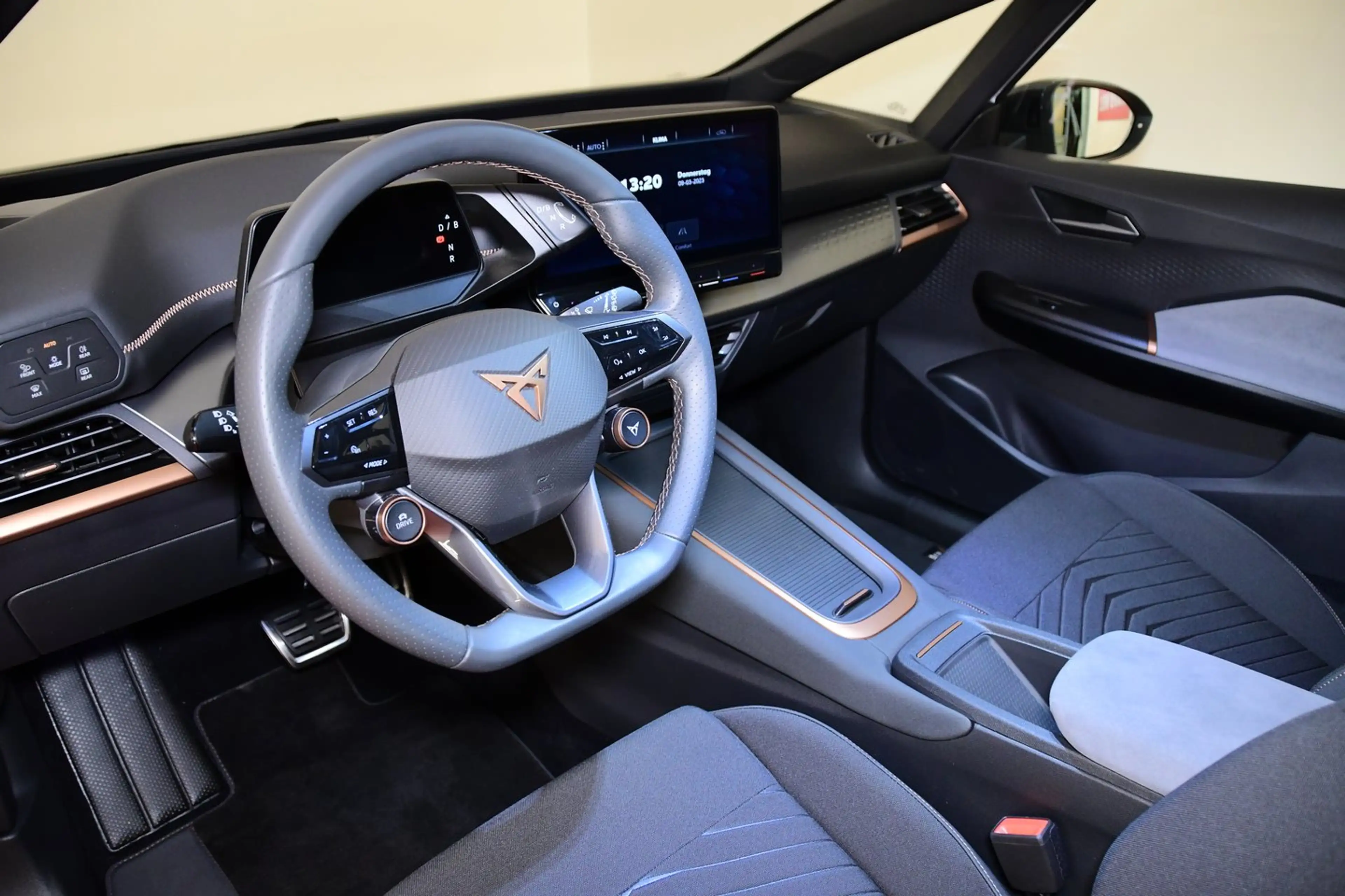 CUPRA Born 58/62 e-Boost 170kW/231PS — photo 7