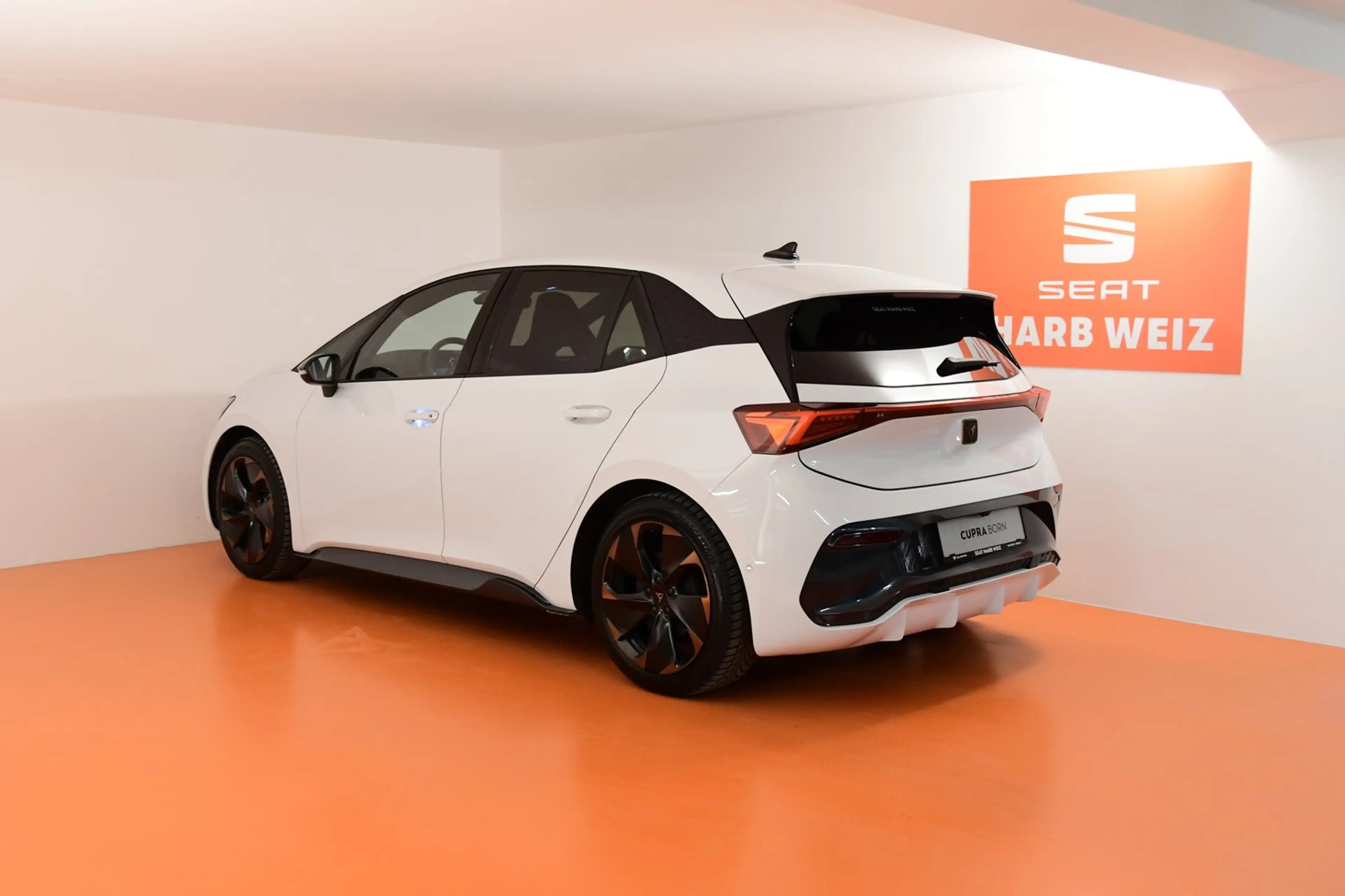 CUPRA Born 58/62 e-Boost 170kW/231PS — photo 3