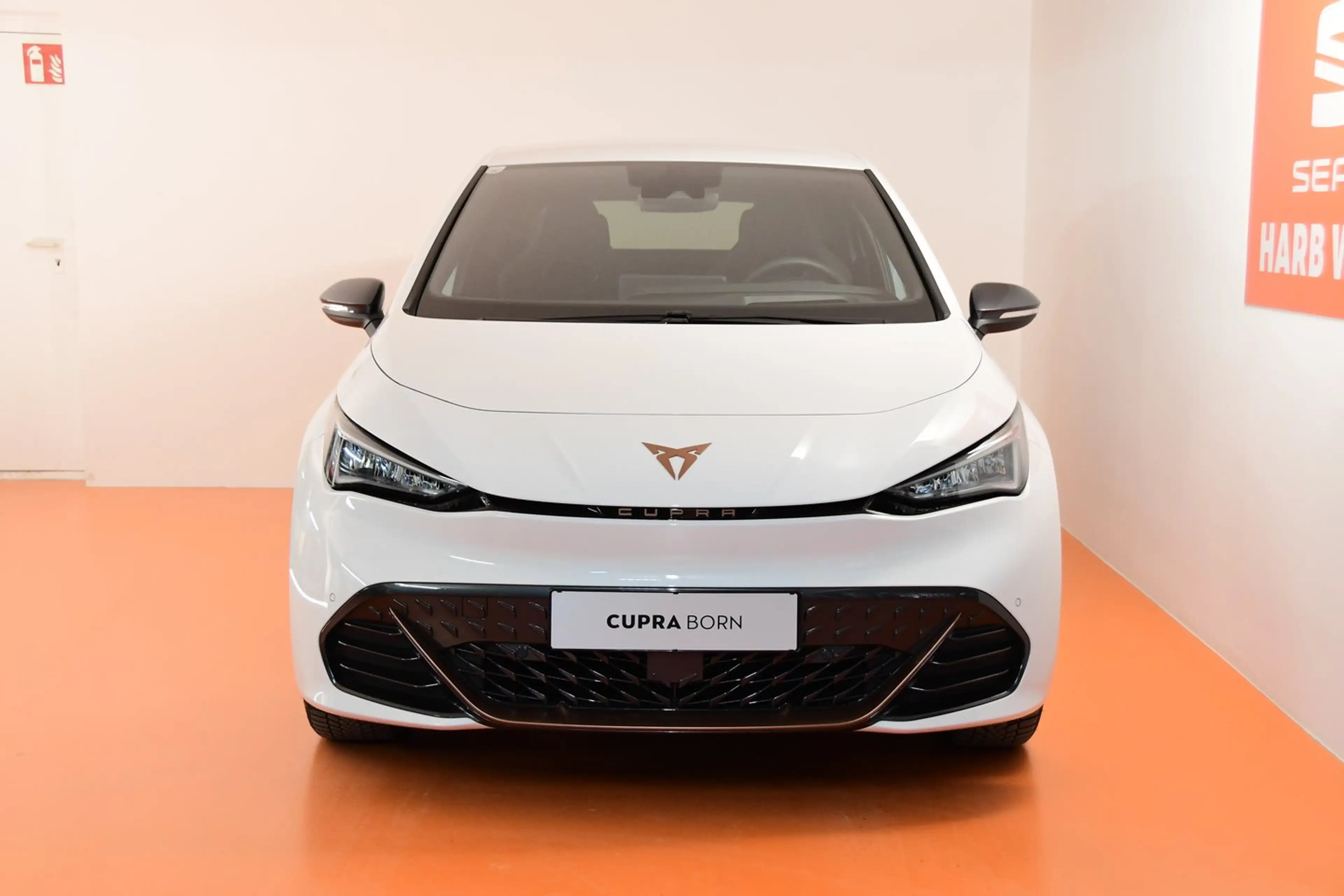 CUPRA Born 58/62 e-Boost 170kW/231PS — photo 2