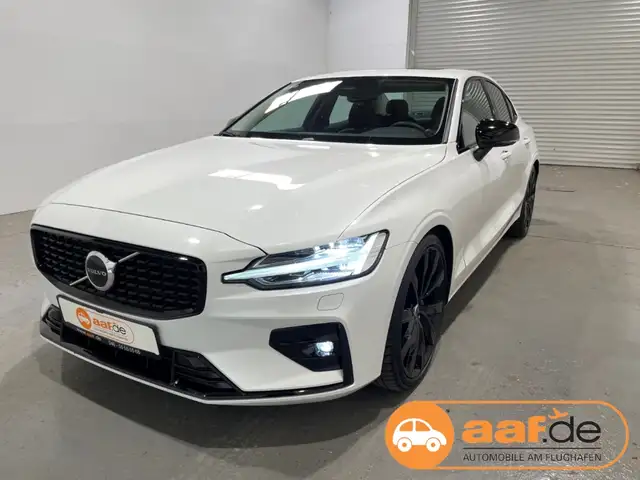 Volvo S60 B4 Plus Dark Automatik EU6d Leder LED ACC Navi