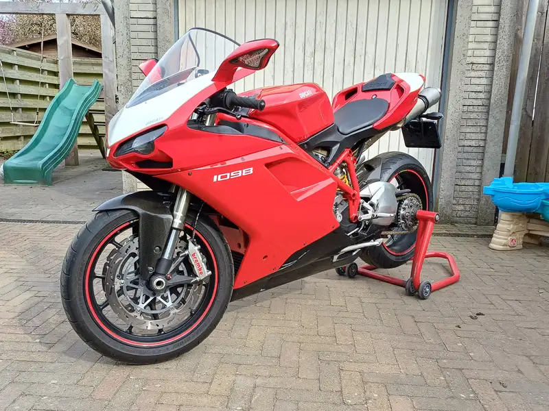 Ducati 1098 - foto 2