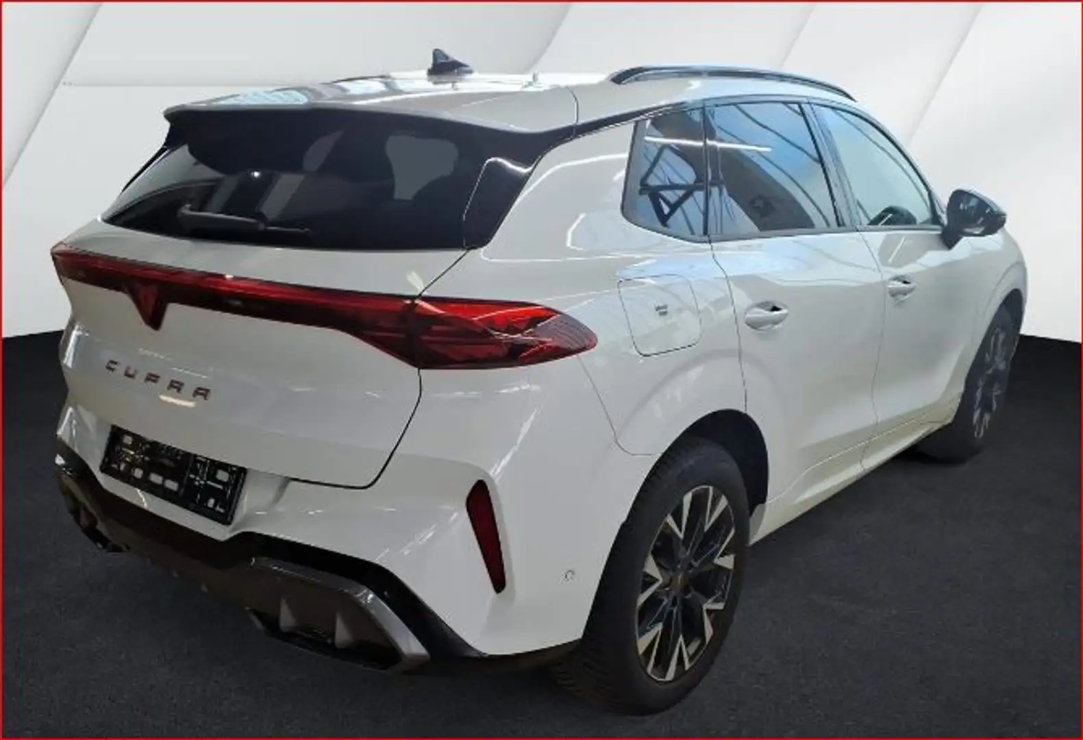 CUPRA Terramar 1.5 eTSI Matrix DCC Navi el.HK 360°Kam Weiß - 2