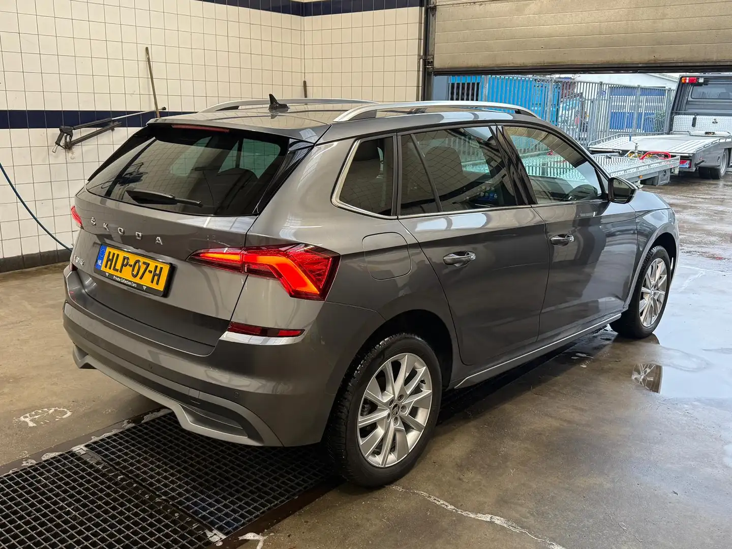 Skoda Kamiq 1.5 TSI ACT Business Edition CarPlay|Camera|Stuur Grijs - 2