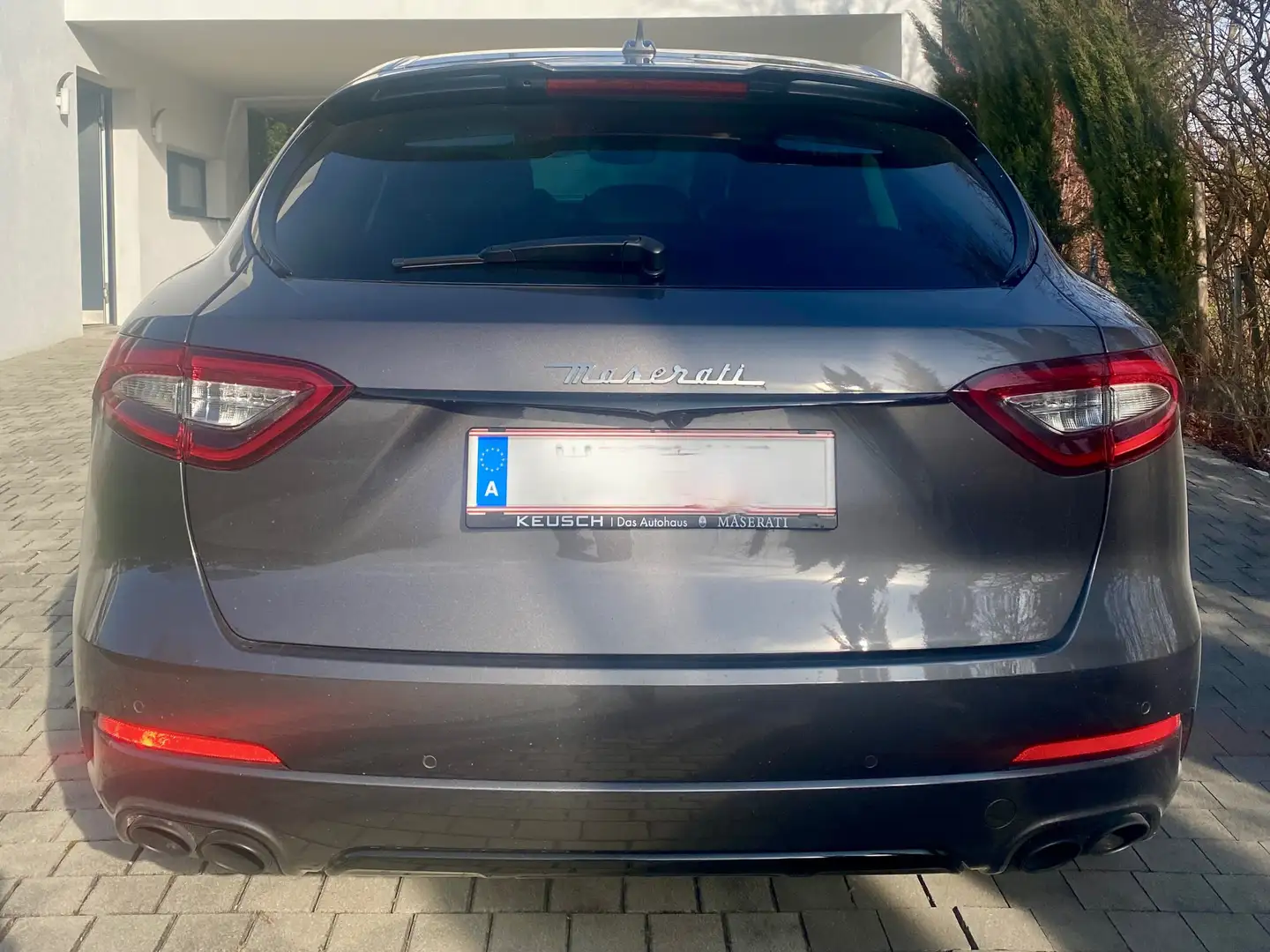 Maserati Levante Levante S Q4 Grau - 2