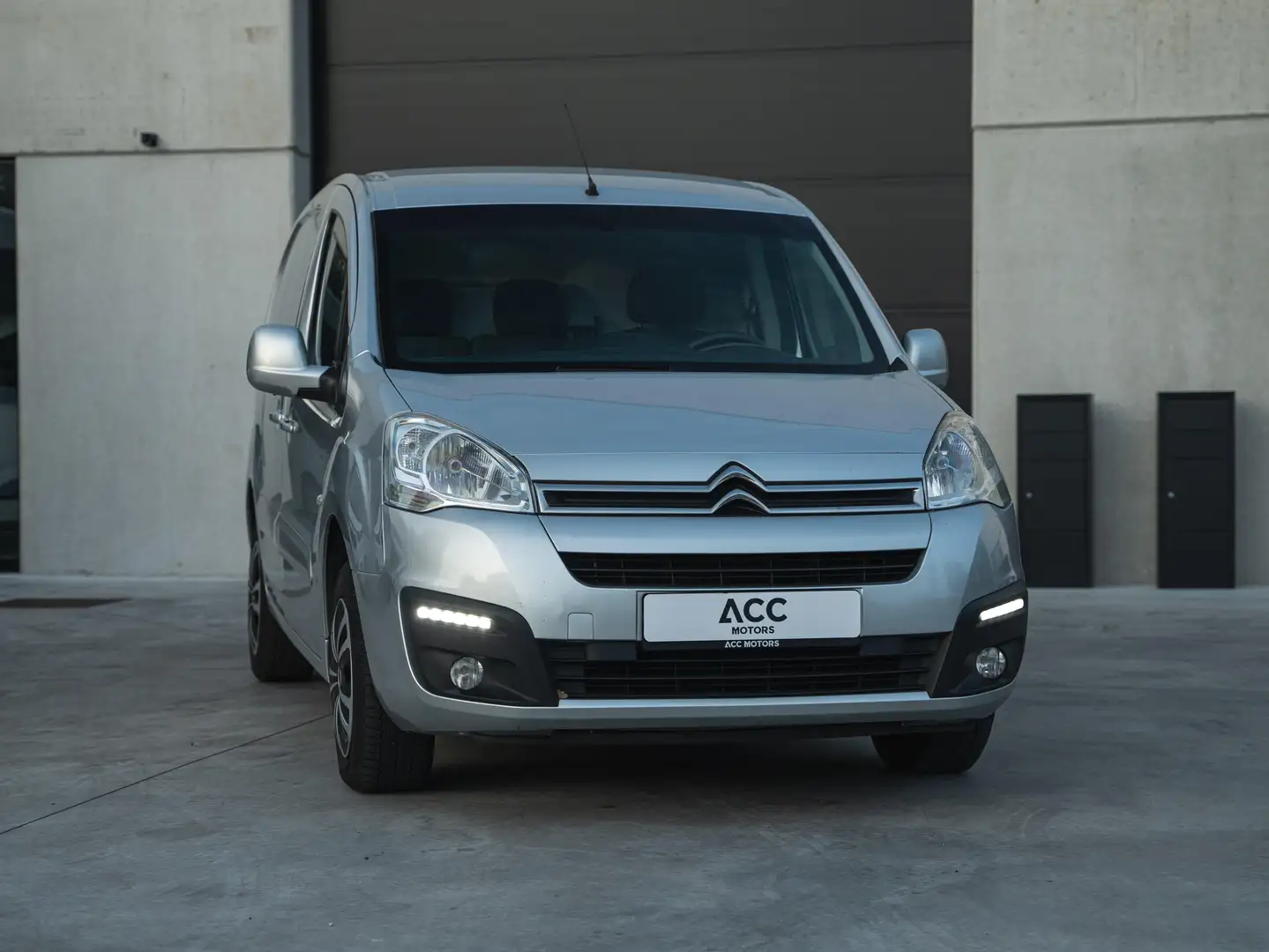 Citroen Berlingo Berlingo L2 1.6 BlueHDi 100 S Zilver - 2