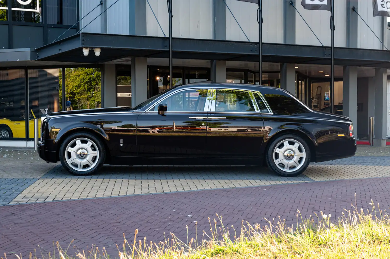 Rolls-Royce Phantom VII 6.7 V12 Zwart - 2