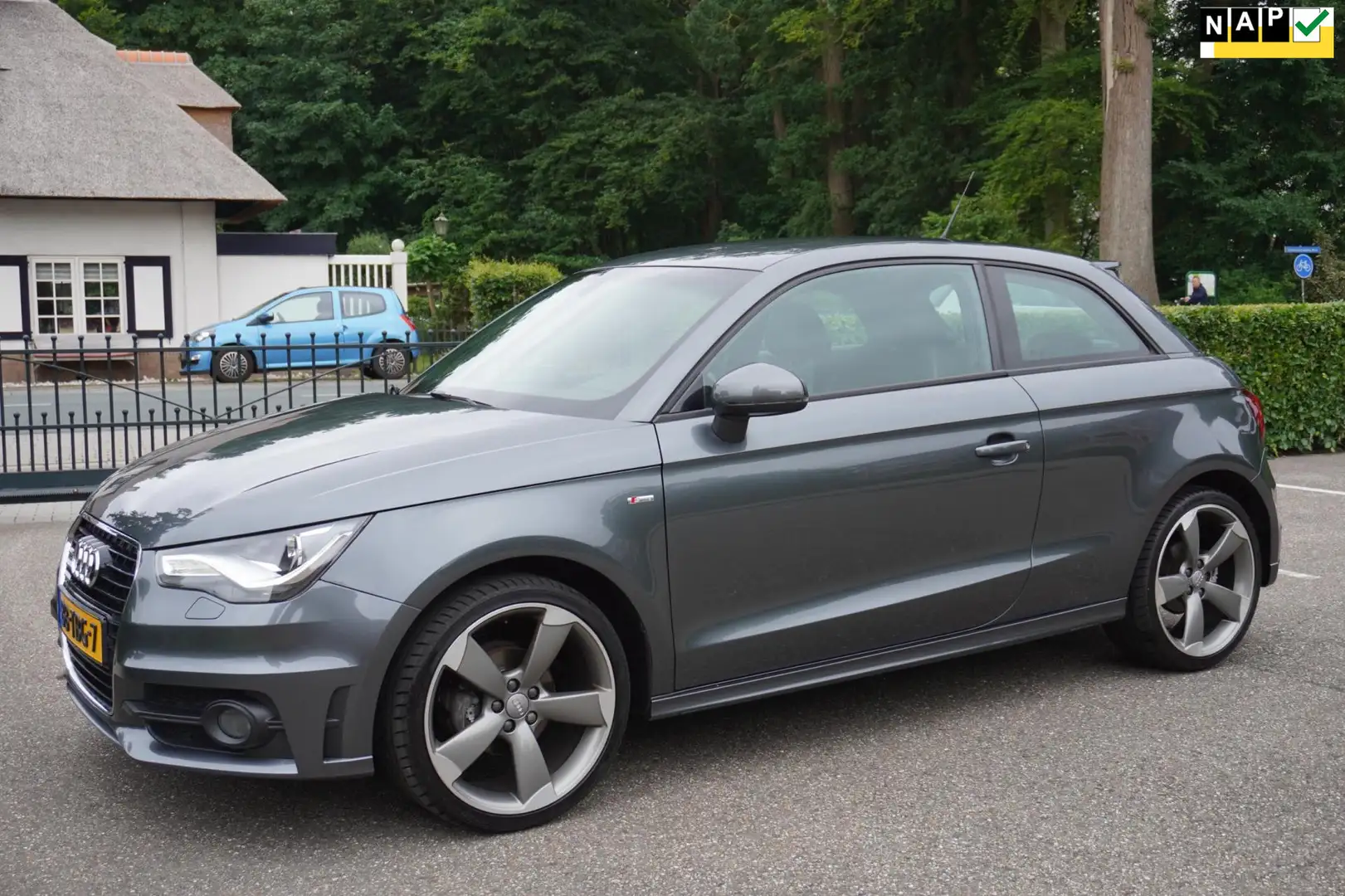 Audi A1 1.2 TFSI Pro Line S 2X S-line Navi 18 Inch Velgen Grigio - 1