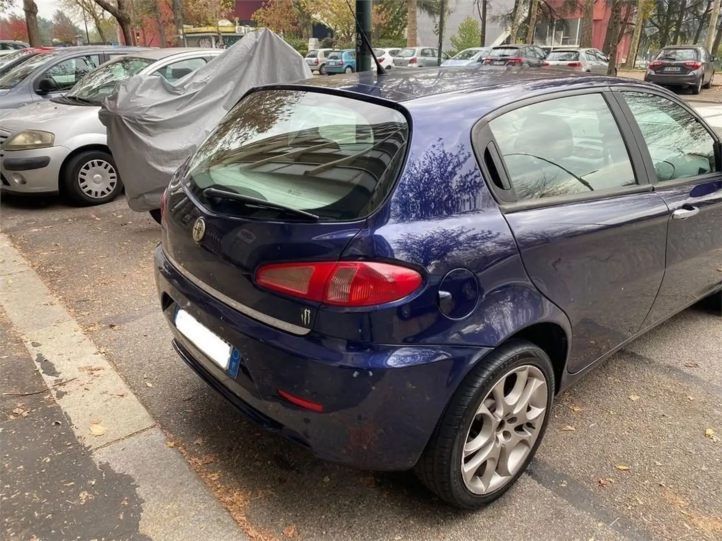 Alfa Romeo 147 147 5p 1.9 jtd Distinctive 120cv Blu/Azzurro - 2