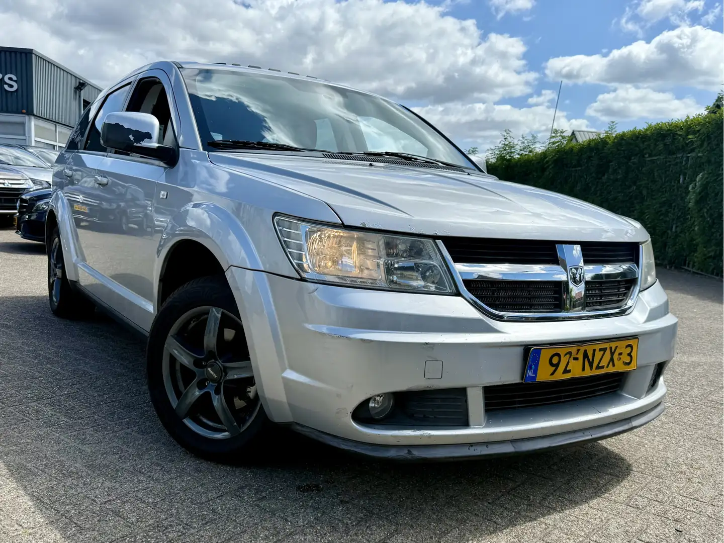 Dodge Journey 2.4 SXT AUTOMAAT NAVI/CLIMATE/CAMERA/PANO/LMV Grey - 2