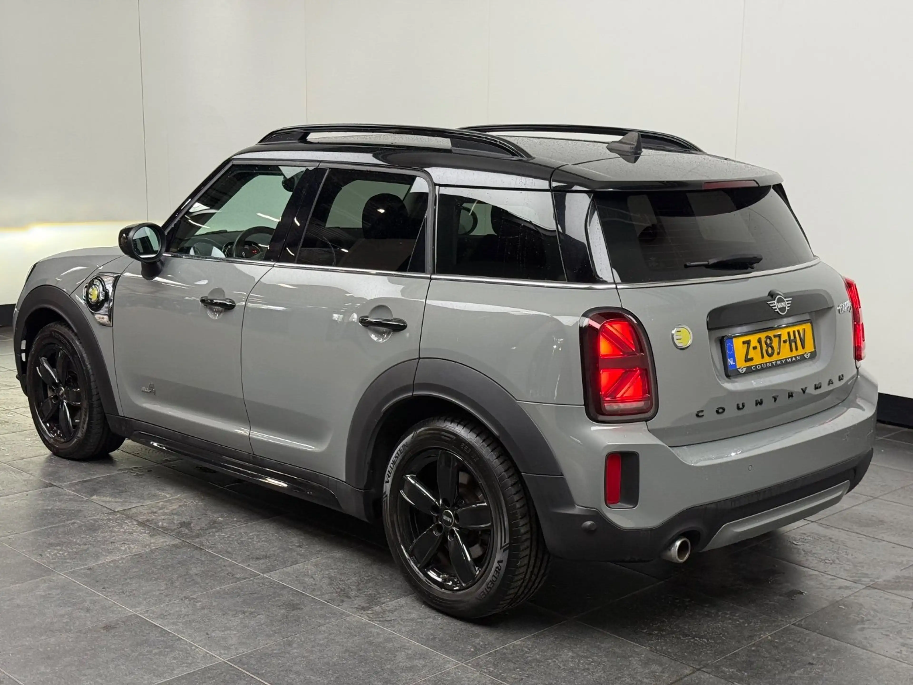 MINI Cooper SE Countryman 1.5 ALL4 — photo 4