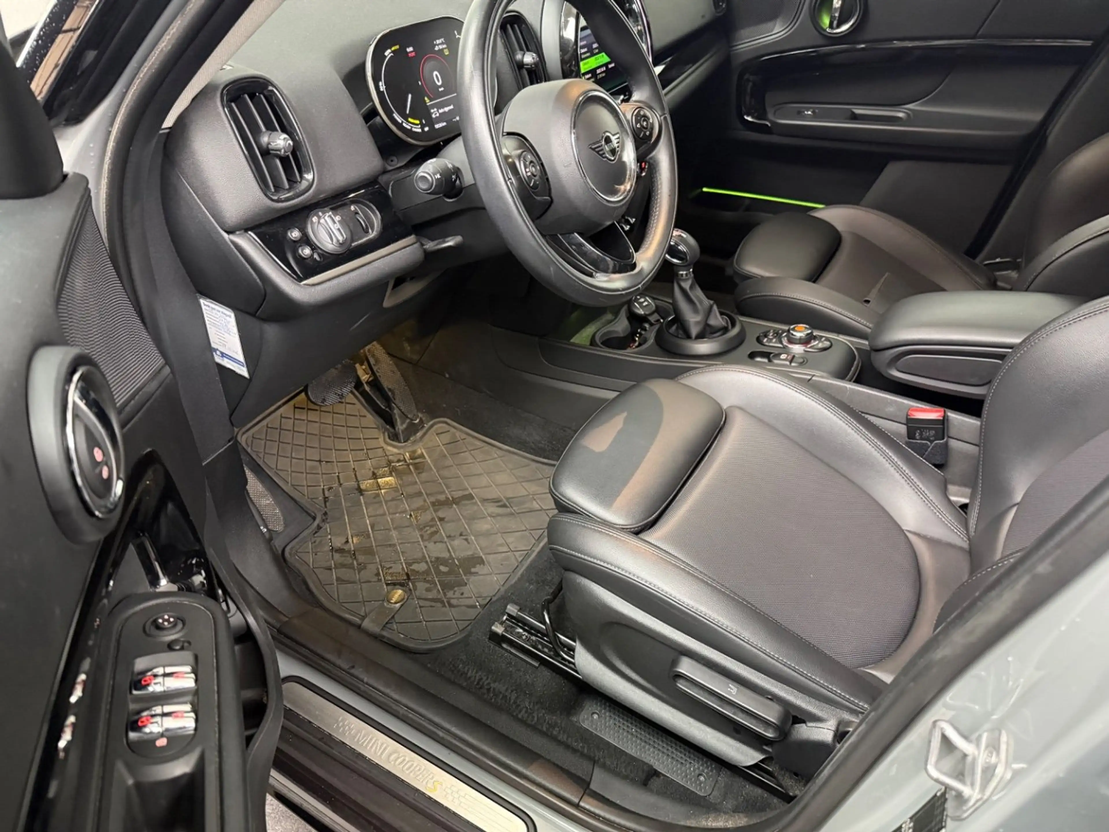 MINI Cooper SE Countryman 1.5 ALL4 — photo 7