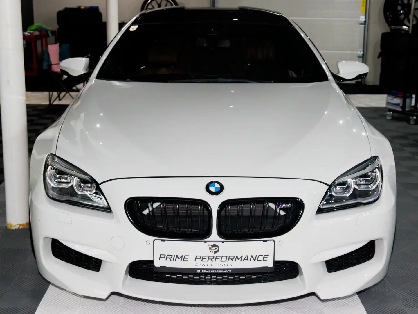 BMW M6 COMPETITION LCI B&O *AKRAPOVIC* INDIVIDUAL *ZIMT* Weiß - 2