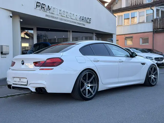 BMW M6 COMPETITION LCI B&O *AKRAPOVIC* INDIVIDUAL *ZIMT* Ansicht 6