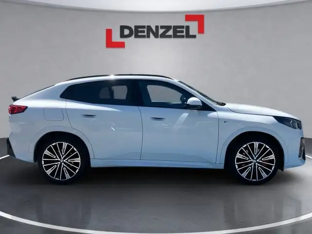 BMW X2 sDrive18d U10 B47 Ansicht 11