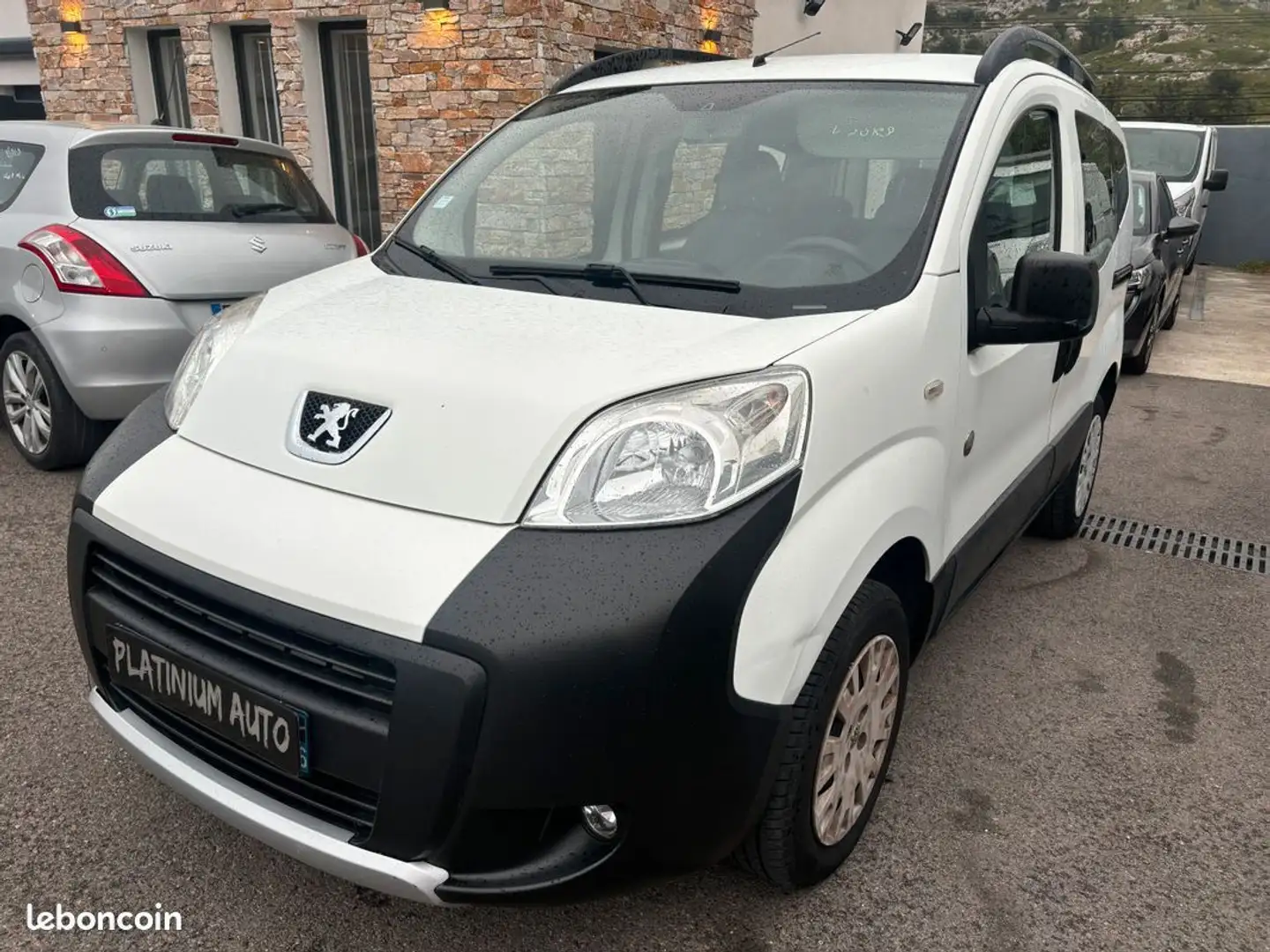 Peugeot Bipper 1.4 HDI 70 Confort Clim Blanc - 2