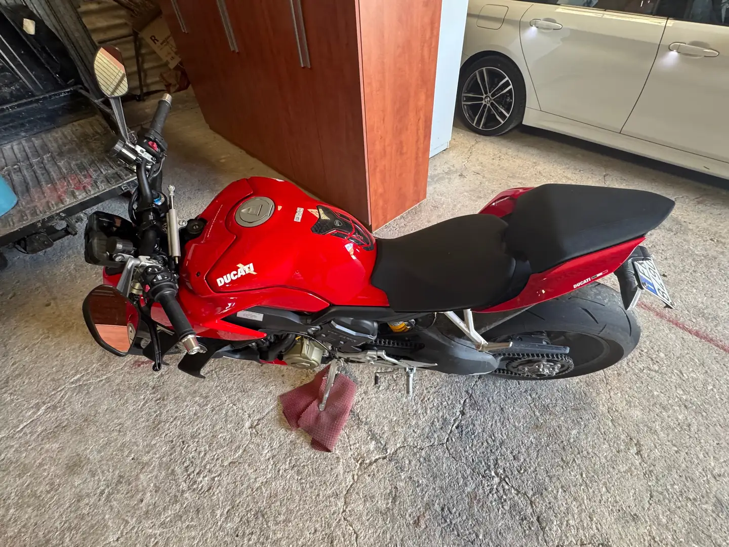 Ducati Streetfighter V4S Czerwony - 2