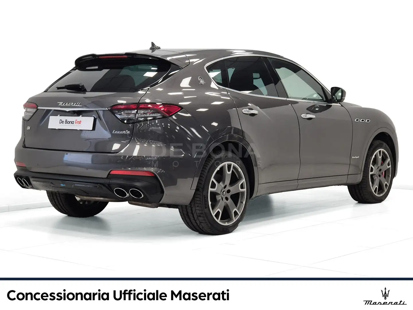 Maserati Levante V6 Diesel AWD Gransport Šedá - 2