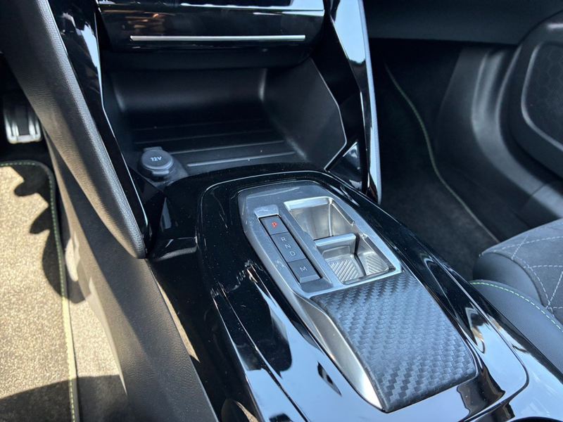 Peugeot 2008 1.2 PureTech 130 GT Pack Navi SHZ GJR — photo 11