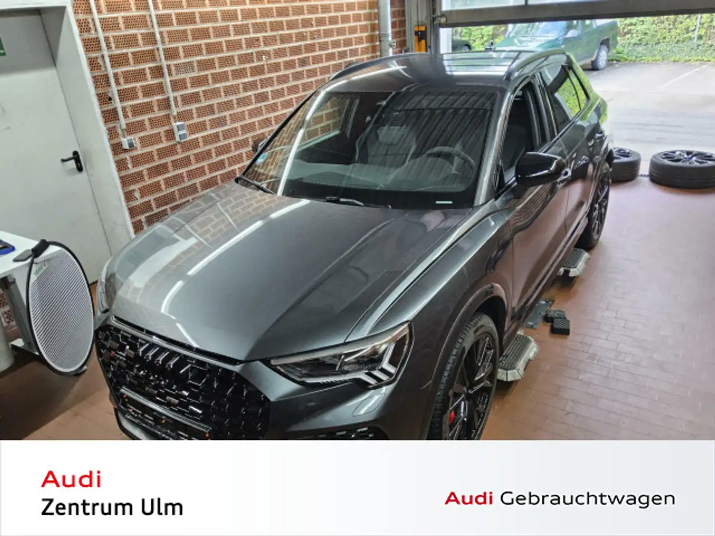 Audi RS Q3 2.5 TFSI LED NAV+ SONOS 21" SPORTABGAS KAM Grigio - 1
