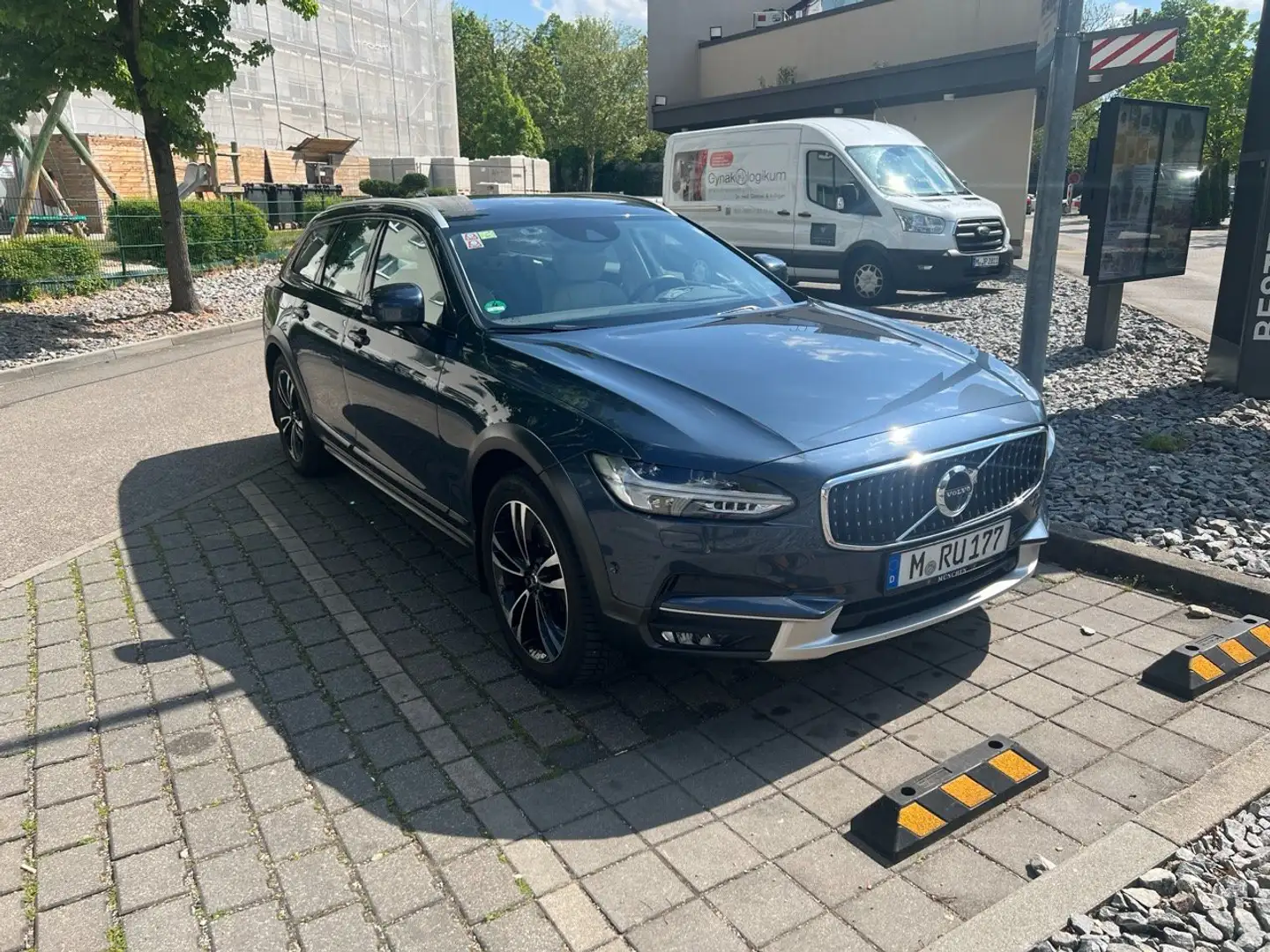 Volvo V90 Cross Country T5 AWD Albastru - 1