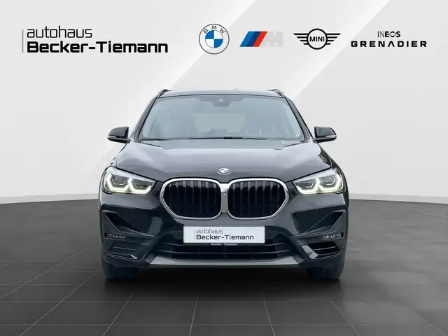 BMW X1 view 2
