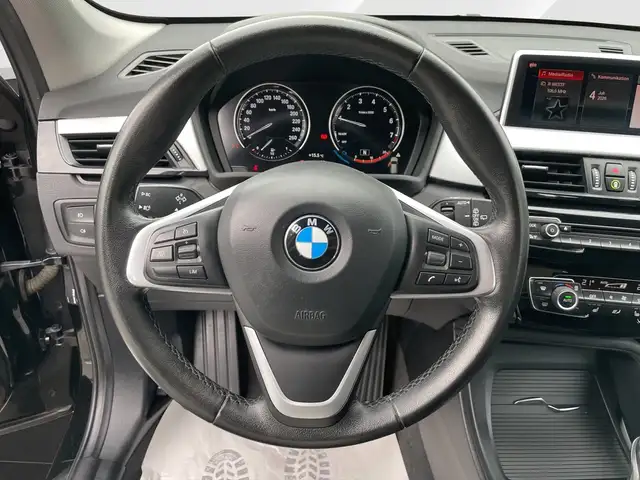 BMW X1 view 10