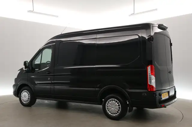 Ford Transit view 4