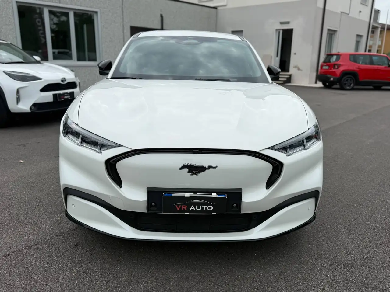 Ford Mustang Mach-E EXTENDED range Premium rwd 294cv auto FULL OPTIONAL/LED/B&O/SEDILI RISC/TELECAMERE (600 KM AUTONOMIA), миниатюра 2