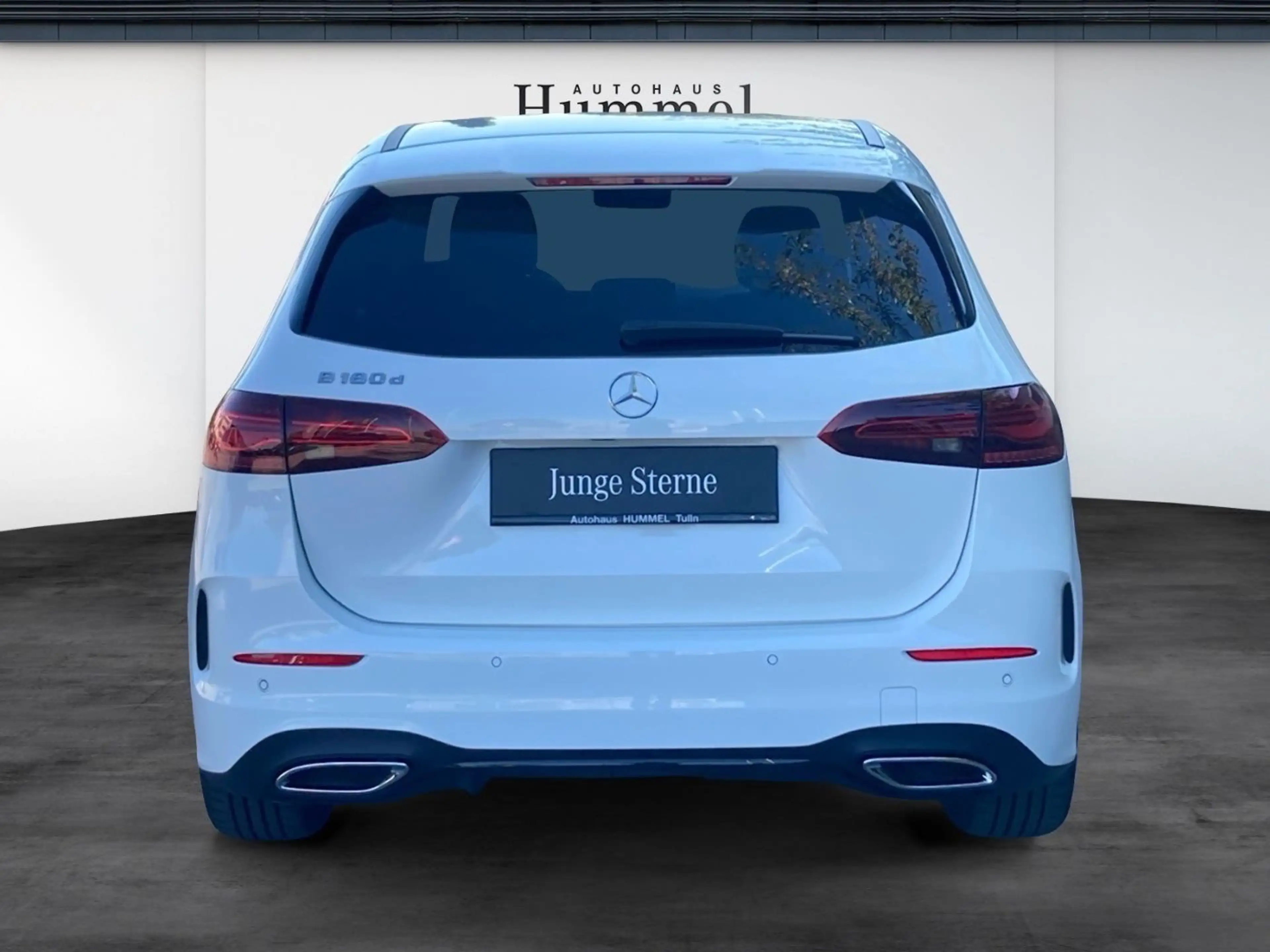 Mercedes-Benz B 180 d Österreich-Edition AMG Line RKam Klima — photo 3