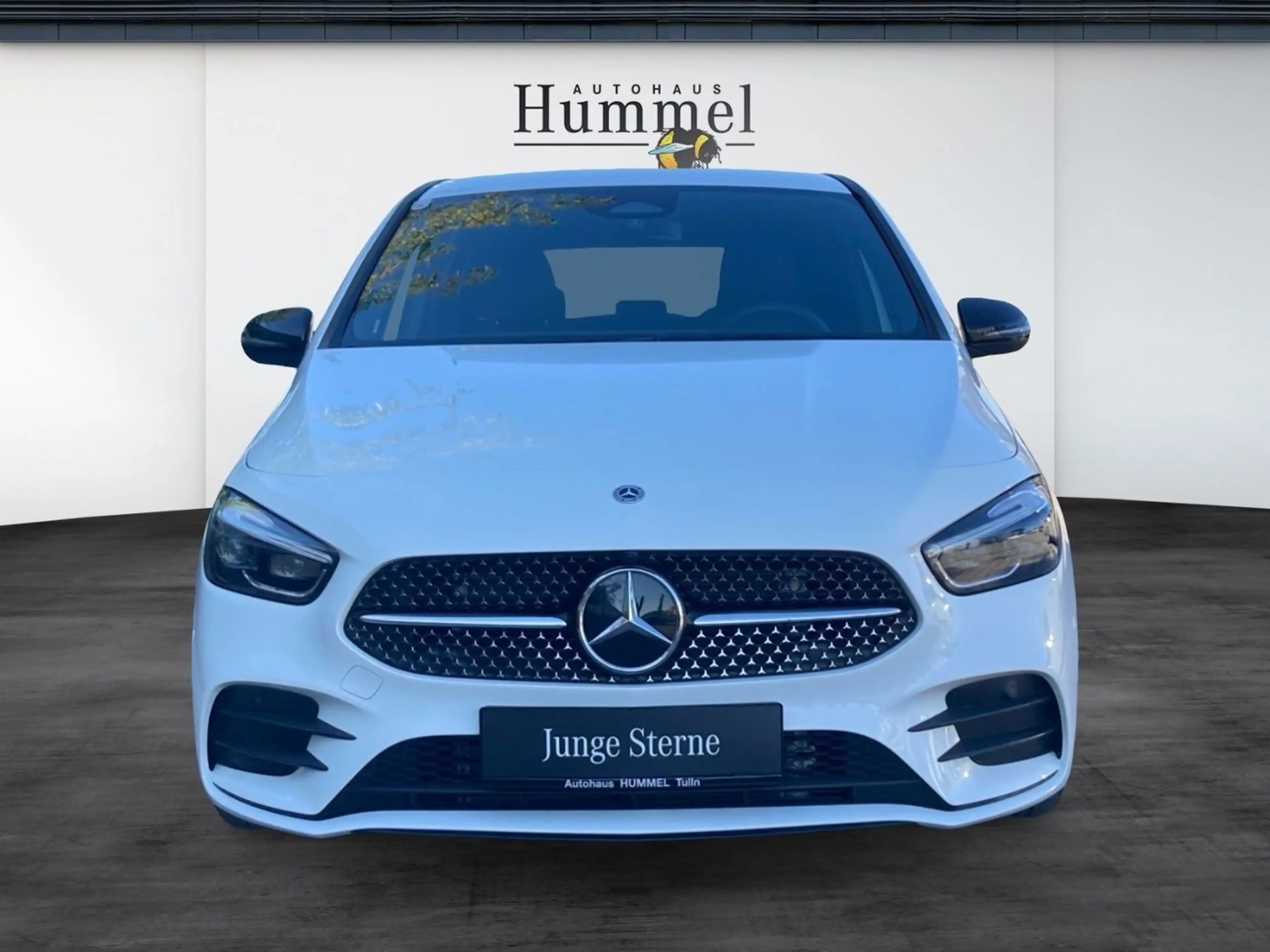 Mercedes-Benz B 180 d Österreich-Edition AMG Line RKam Klima — photo 4