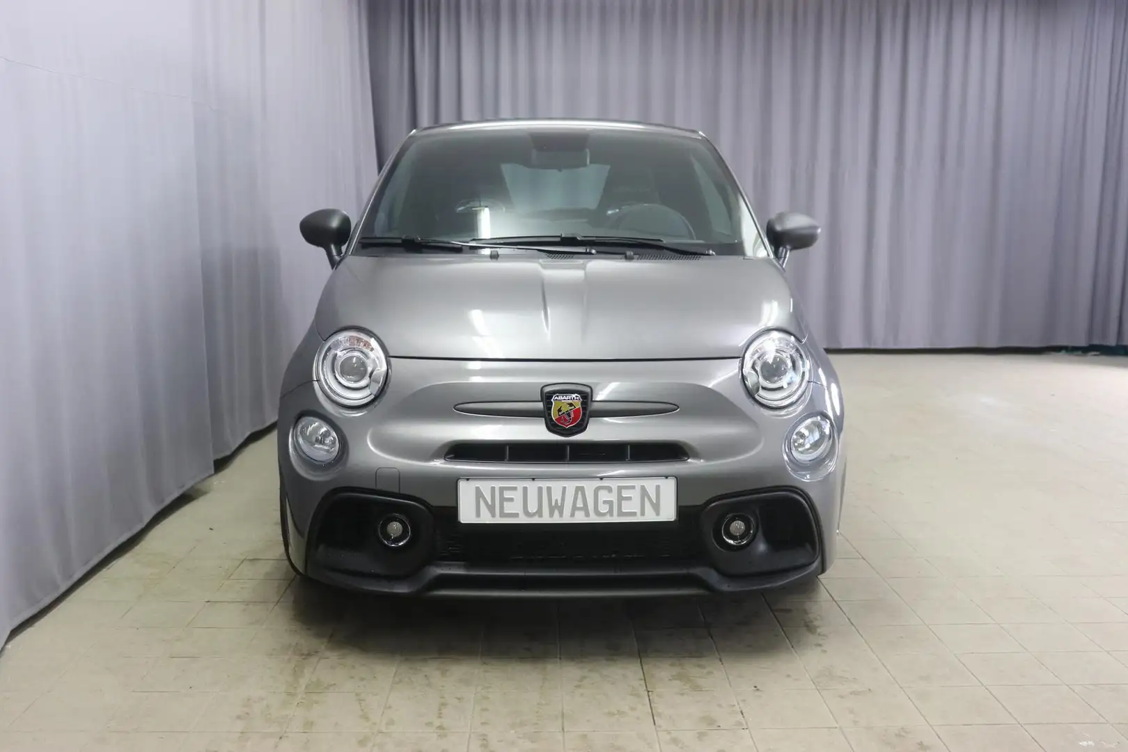 Abarth 595 Turismo 1.4 T-Jet 121 kW (165 PS), Komfort-Pake... Grau - 2