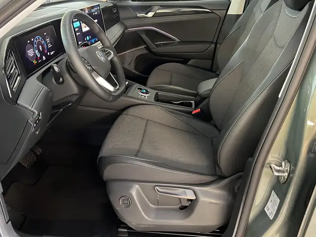 Volkswagen Tiguan view 15